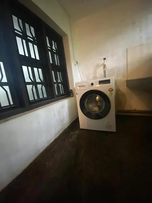 3 Bedroom Home Stay In Kannur76 0*, Kannur Indie